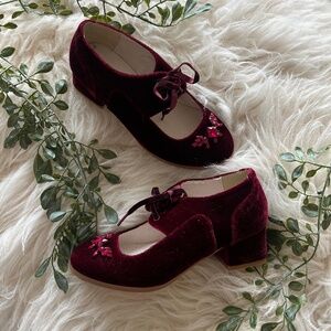 NIB Tribeca Bootie Cranberry Y2